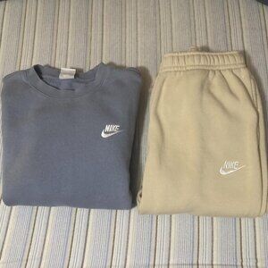 Mens Medium Size Nike Clothing